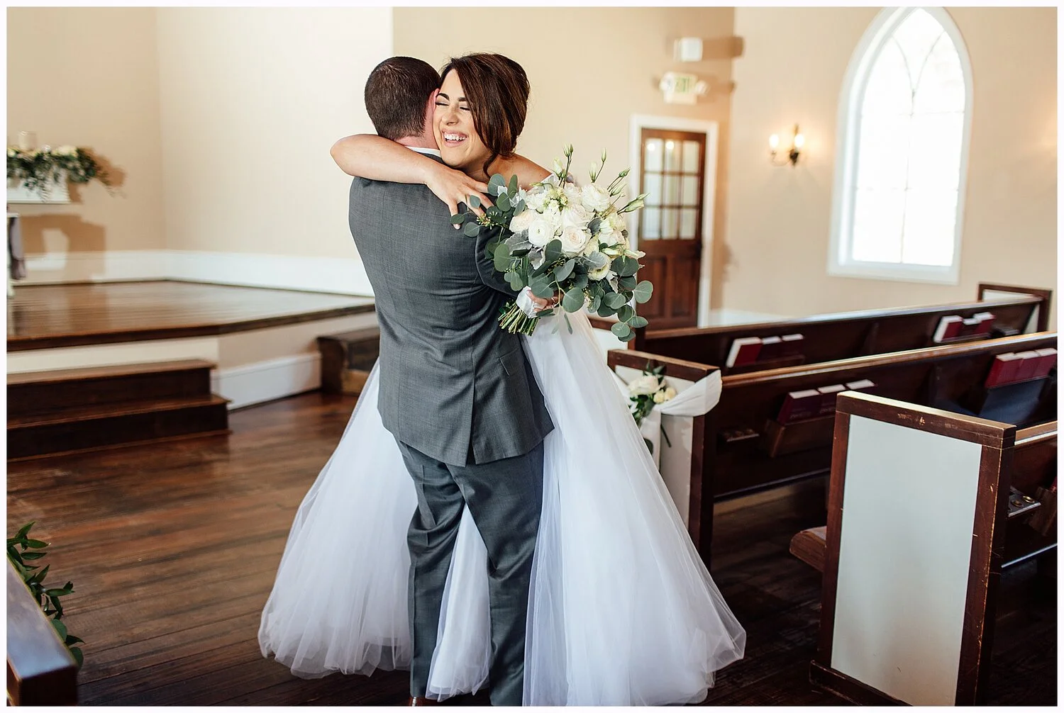 lindsey ann photography, birmingham wedding photographer, alabama wedding photographer, church at branch cove wedding, christ church at branch cove