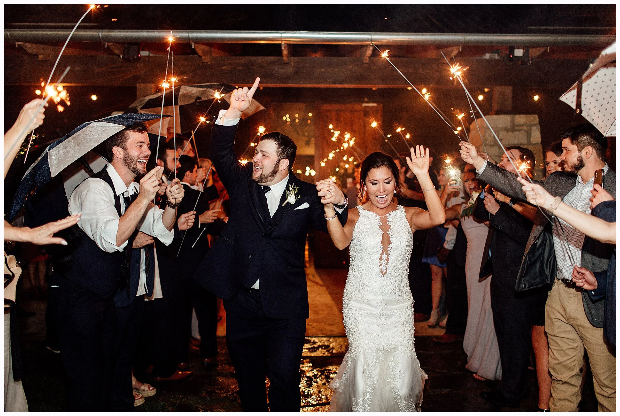 lindsey ann photography, barn at shady lane, barn at shady lane wedding, birmingham wedding photographer, alabama wedding photographer, best wedding photographer