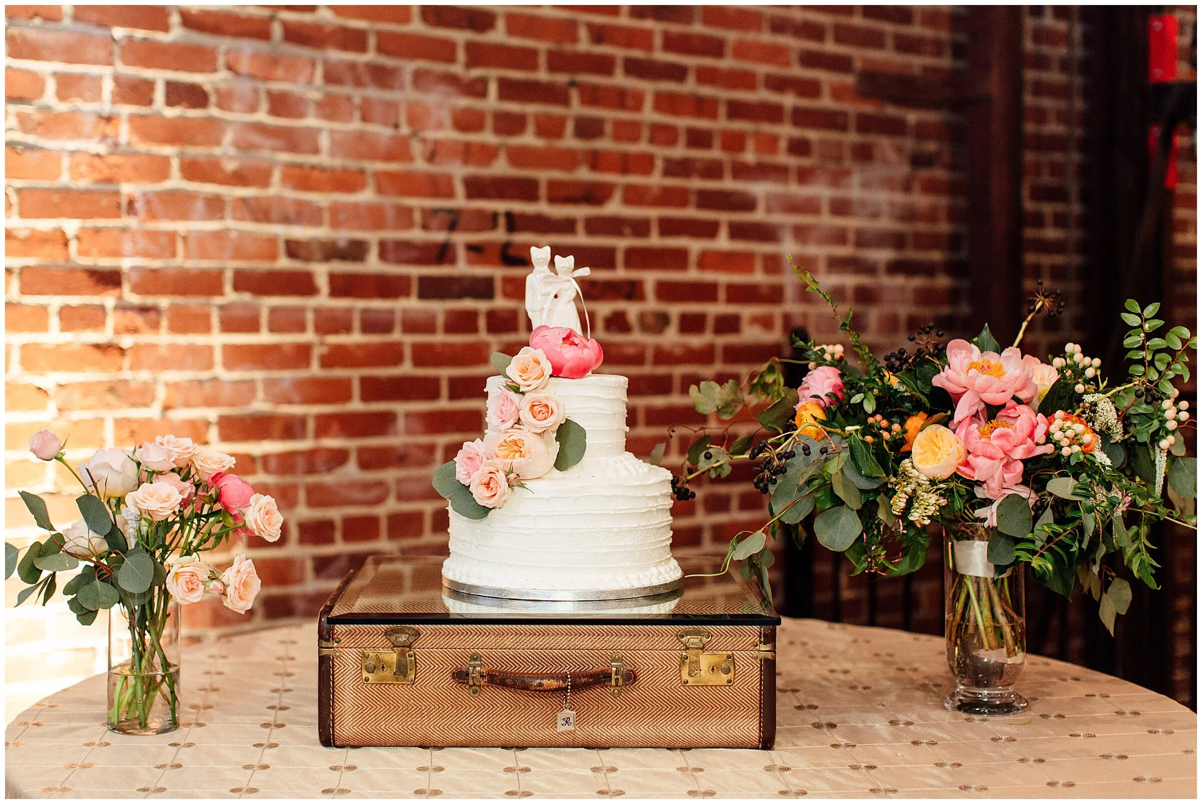  lindsey ann photography, b&amp;a warehouse wedding, first baptist church wedding, birmingham al wedding, hot house design studio wedding, birmingham al wedding photographer 