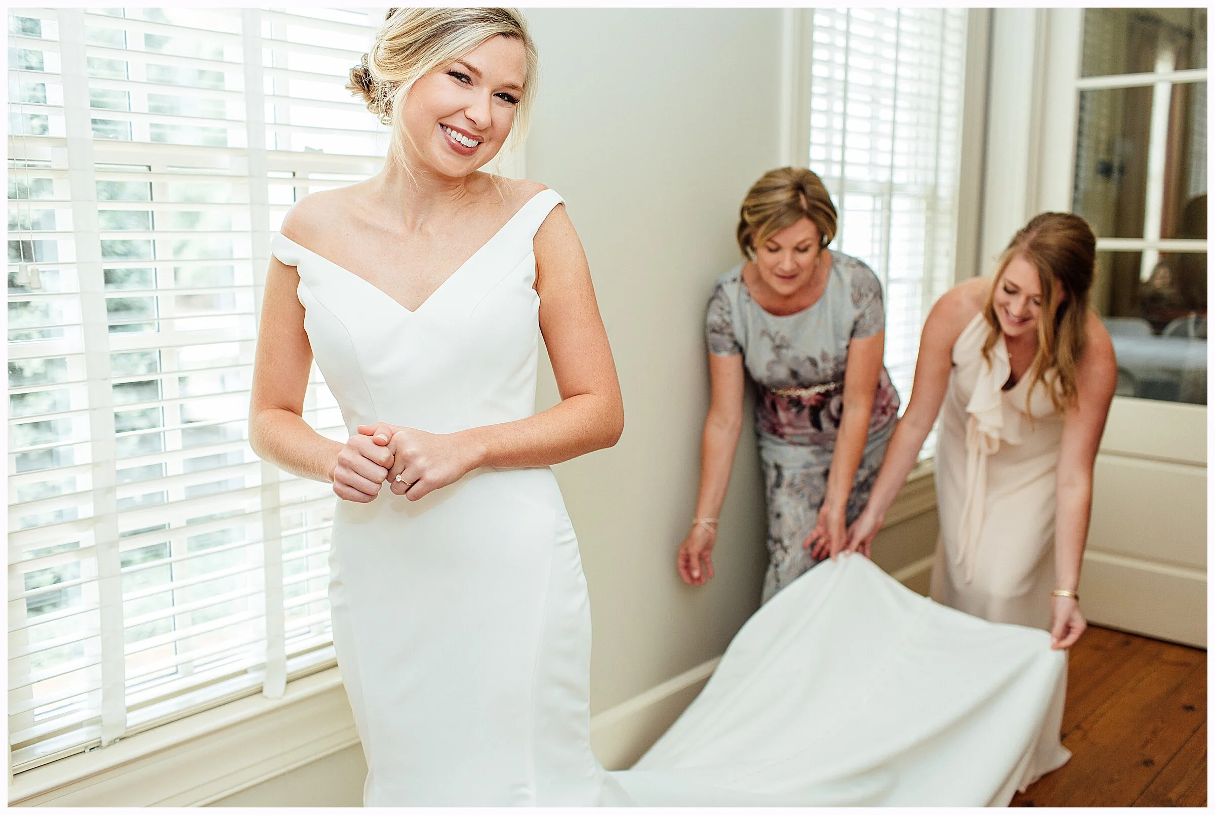  birmingham al wedding photographer, lindsey ann photography, bluff park umc wedding, the club birmingham wedding, the preserve town hall wedding, wedding photographer, the club wedding 