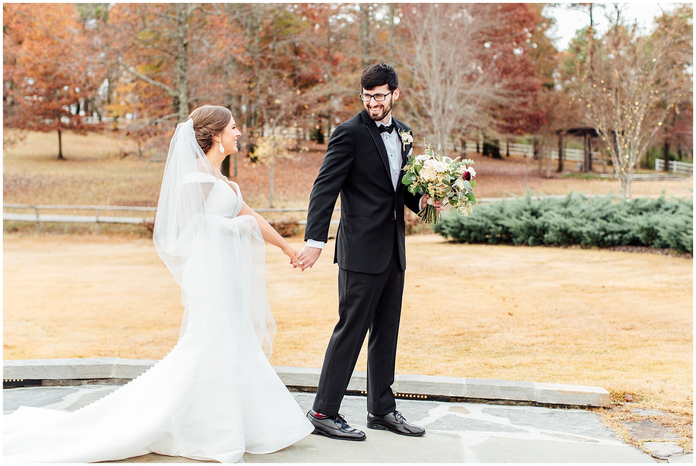  lindsey ann photography, barn at shady lane, barn at shady lane wedding, birmingham al wedding photographer, alabama wedding photographer, birmingham al wedding 