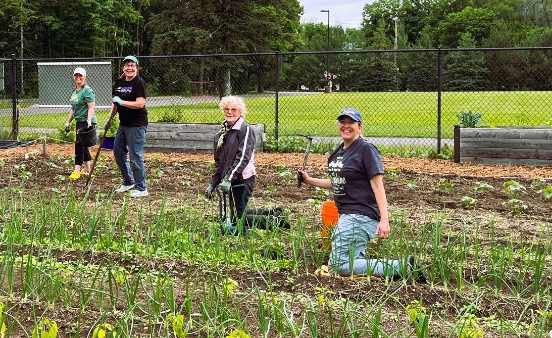 planting crew 2024.jpg