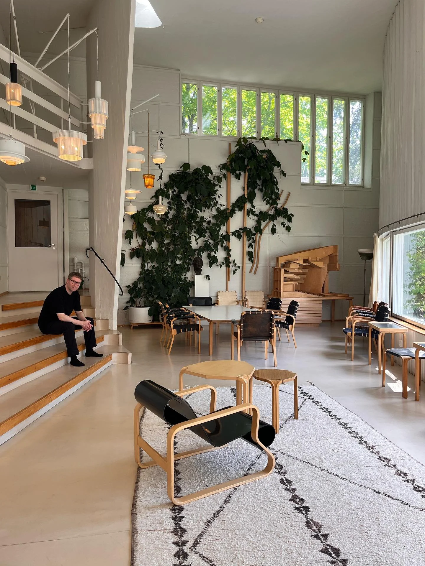 Aalto pilgrimage in Helsinki: Studio, Home and The Academic Bookstore. 💚 @alvaraaltofoundation