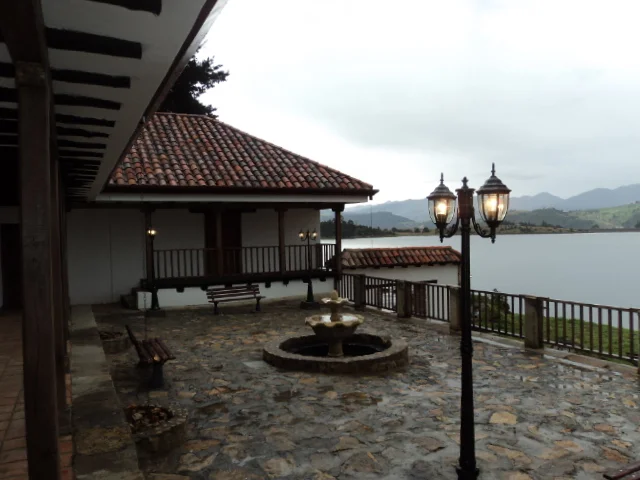 PATIO.jpg