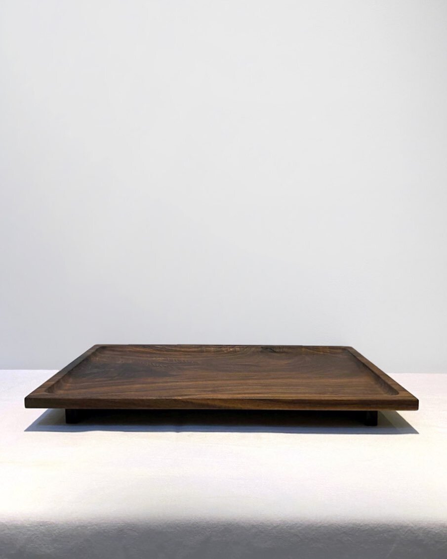 black walnut tray for an upcoming hotel project perfect for layering!
&bull;
&bull;
&bull;
#studiobimbi #woodworking #walnut #blackwalnut #handcrafted #decor #deco #toronto #makersgonnamake #canada #woodshop #wood #handmade #design #designer