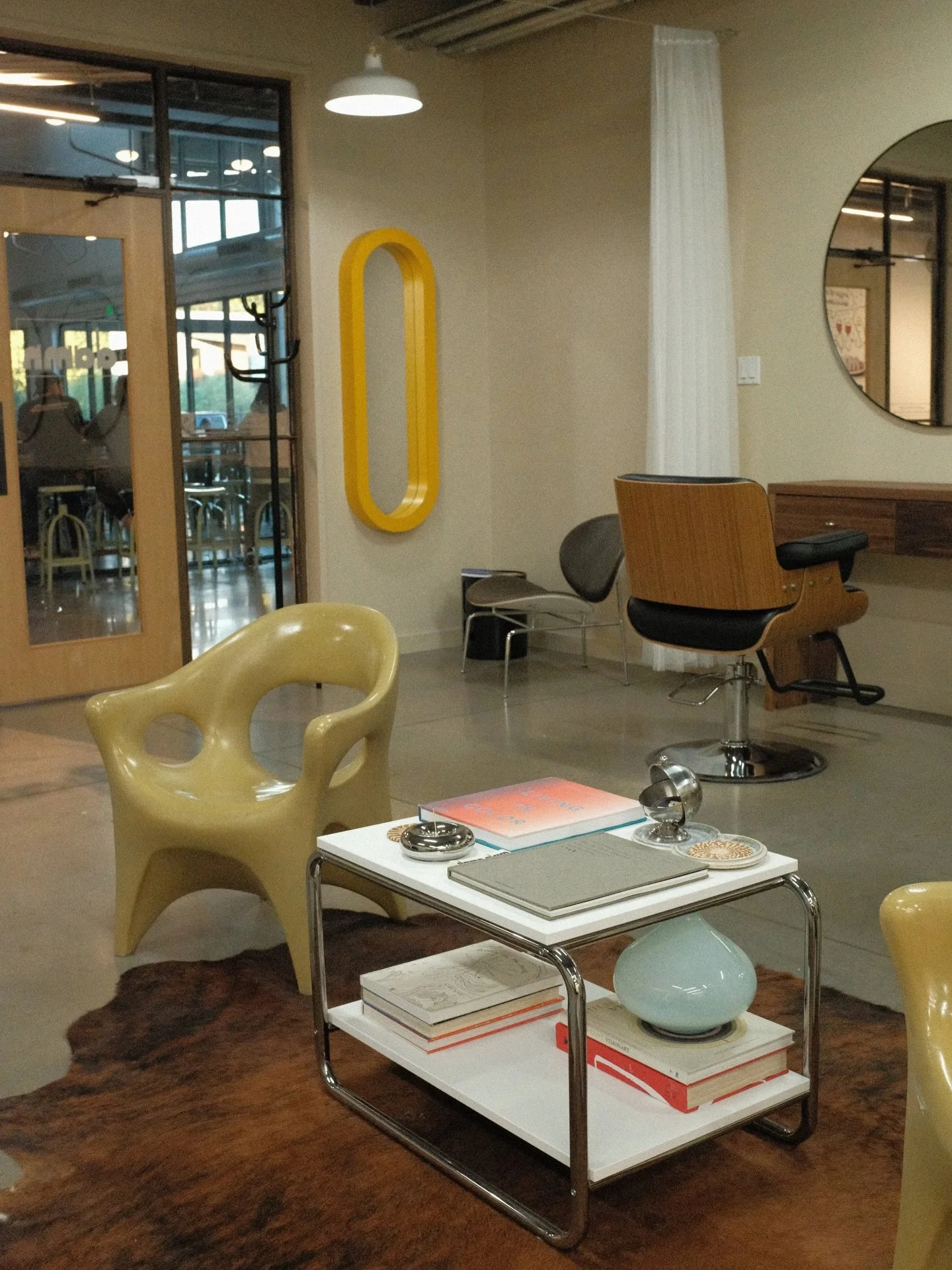 In the Spotlight ✨ @damn__glam 💅

Located in Building 1 at Springdale General, Suite G 📍 Damn, Glam! is a beauty studio home to independent artists offering haircuts, custom color, hair extensions, nails, brows and lashes. Bookings are available on