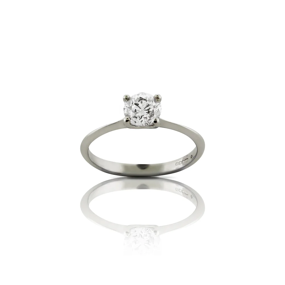Delicate Diamond Engagment Ring