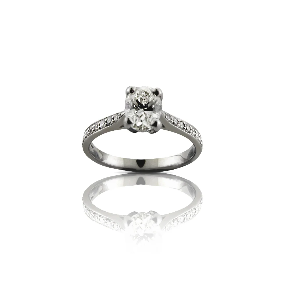 Oval-Shape Diamond Solitaire