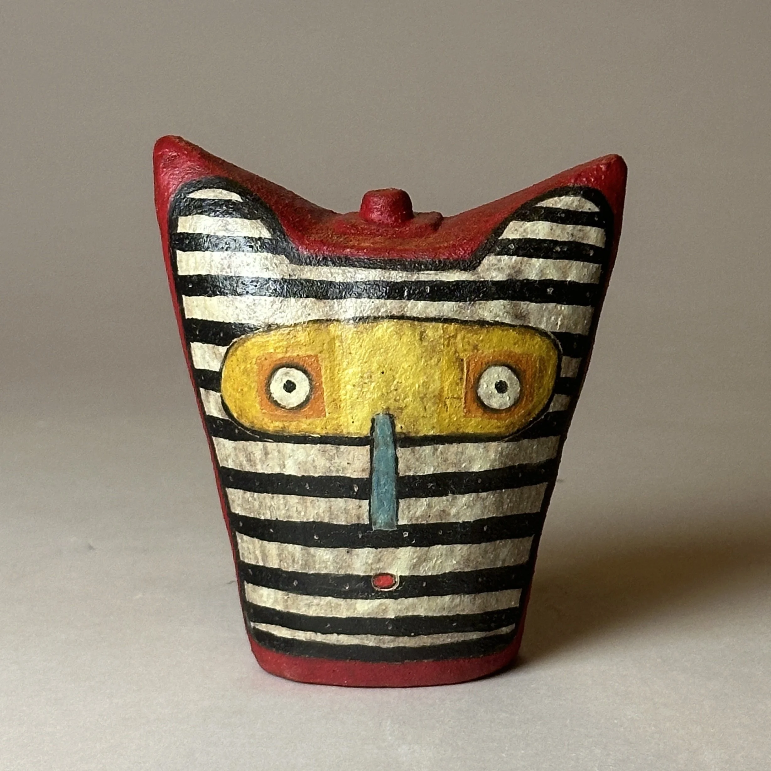 Face Jar 48  4.5 x 4 x 2_2.JPG