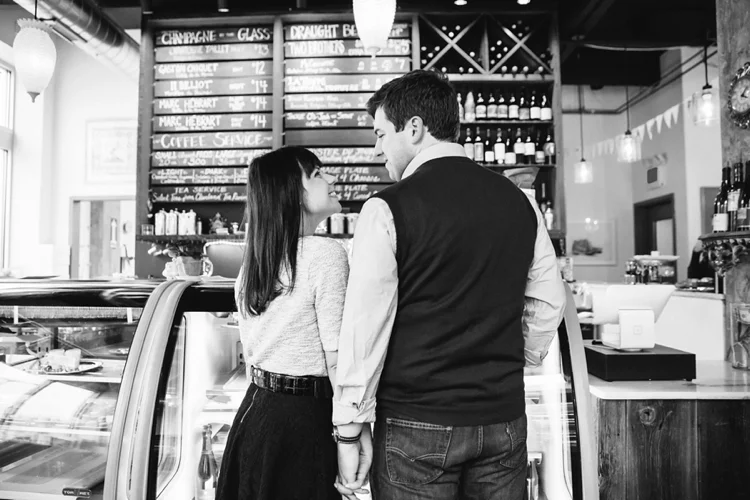 Cleveland-Museum-of-Art-Winter-Engagement-Photos_0016.jpg