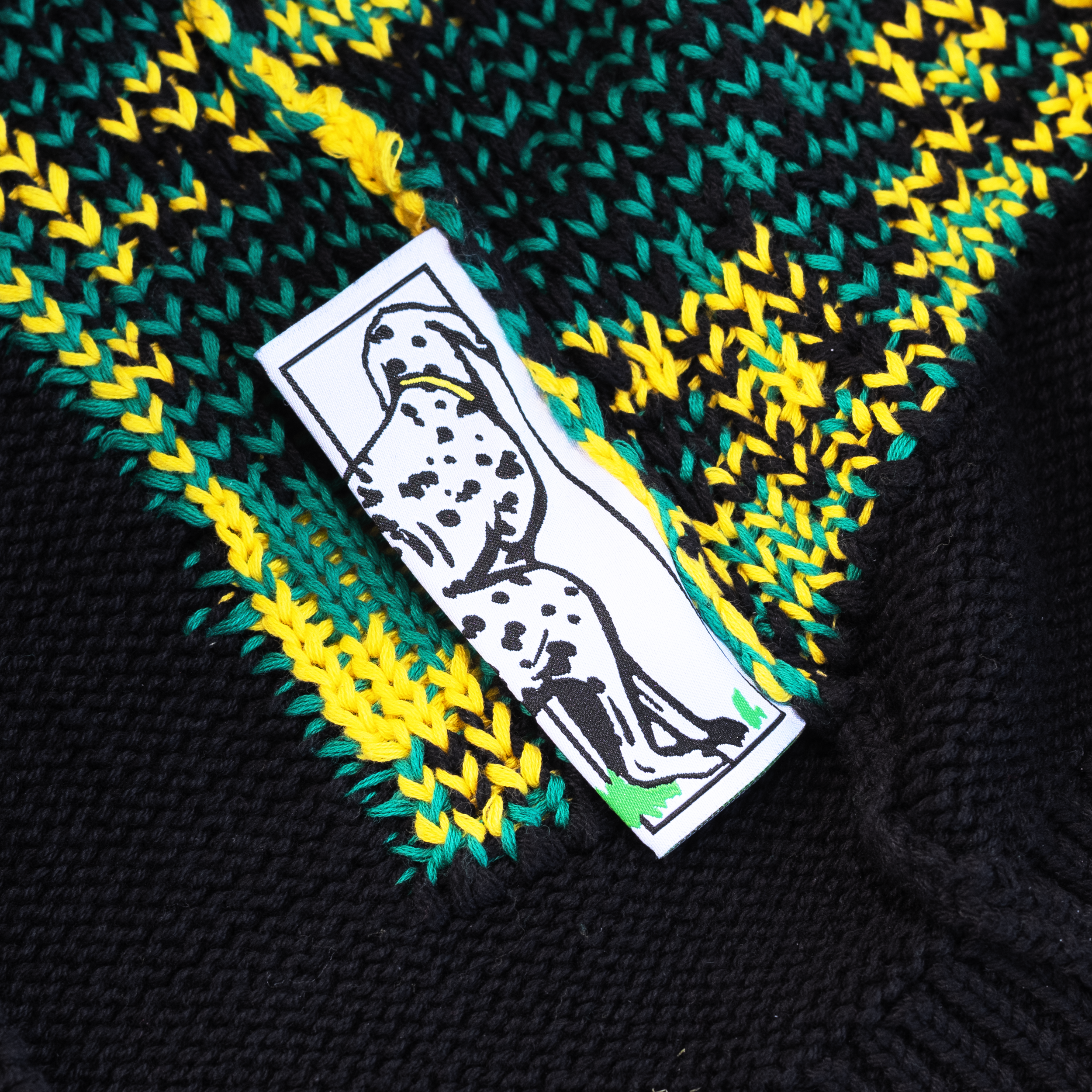 Lion Woven Sweater Black 5.png