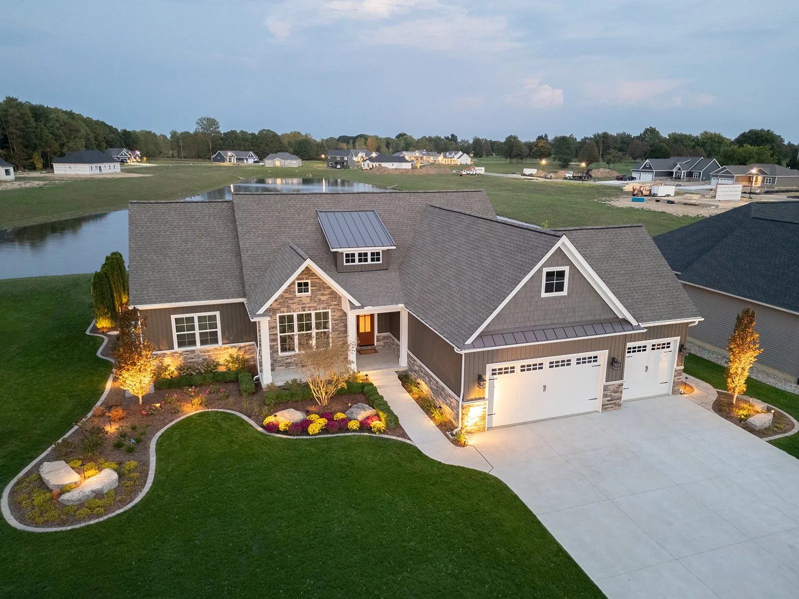 13208 Country Club Ln-28.jpg