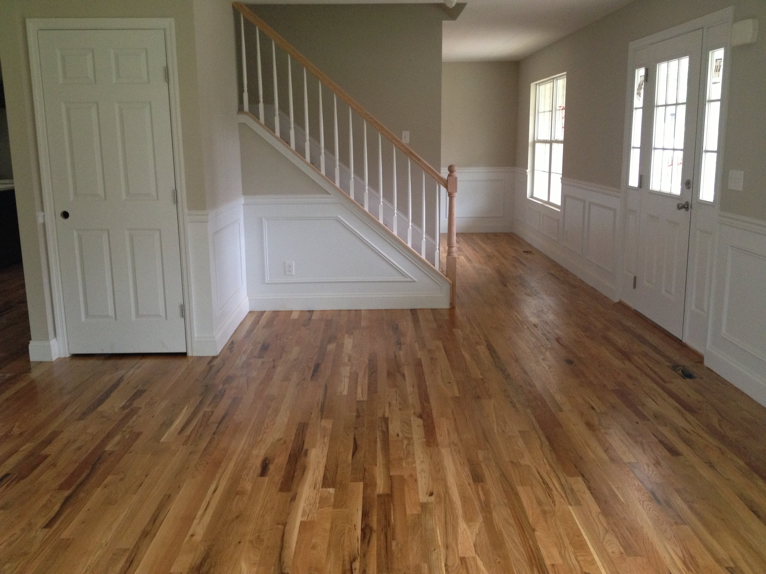 Early American Stain On Red Oak Floors - Red Oak After Stained Early American Premier Hardwood Flooring / It takes an expert to know wood species and how the floor.