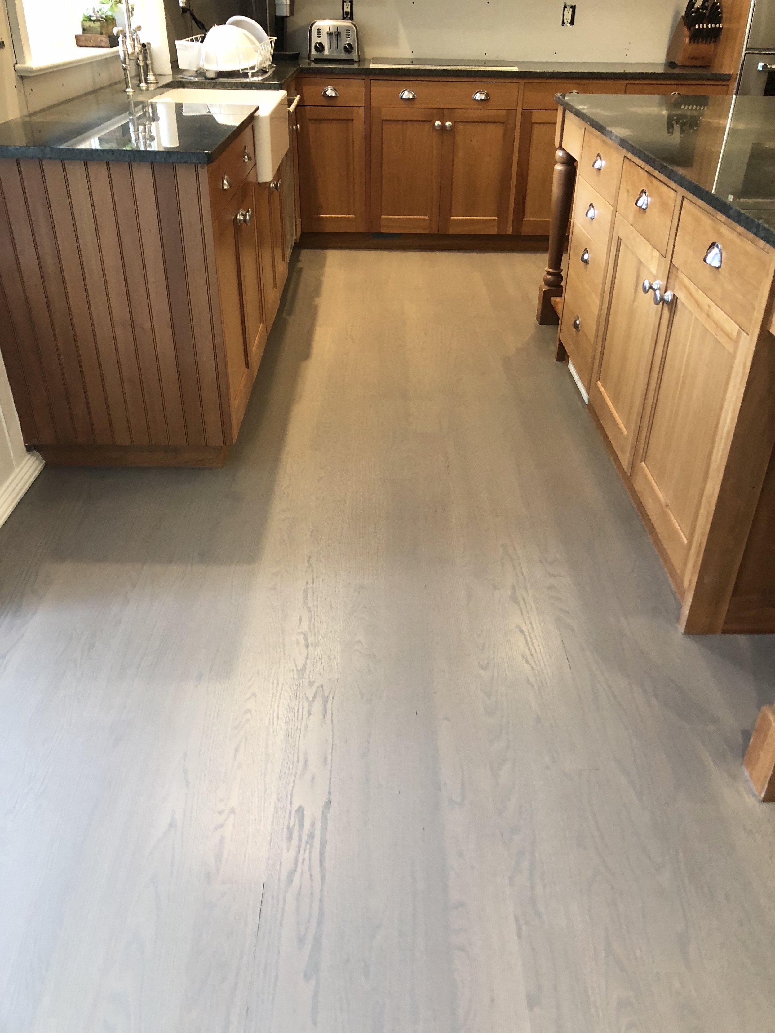 Gray Wood Flooring With Oak Cabinets | Koyumprogram