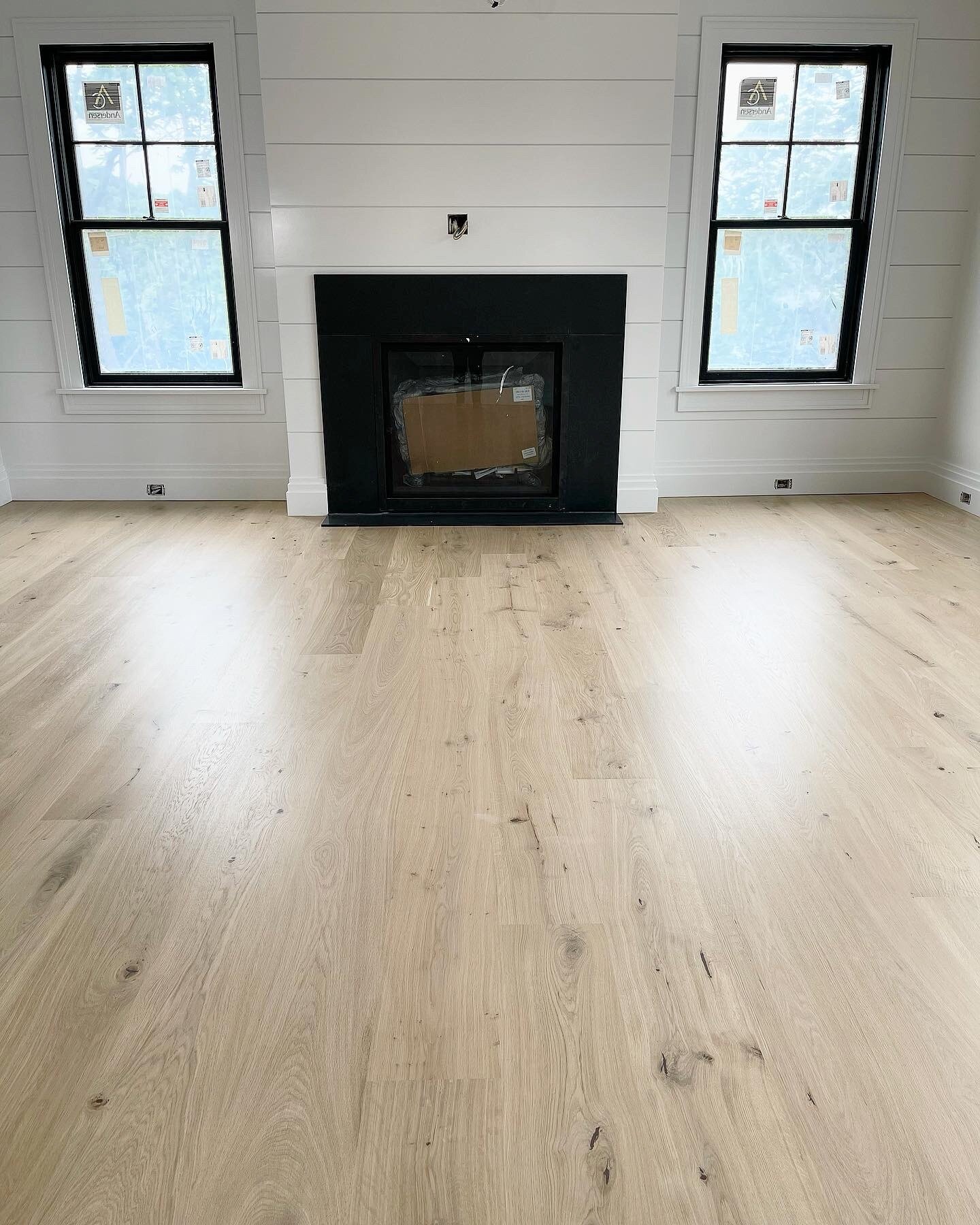 1 coat Bona Nordic Seal on Character Grade White Oak - Southampton