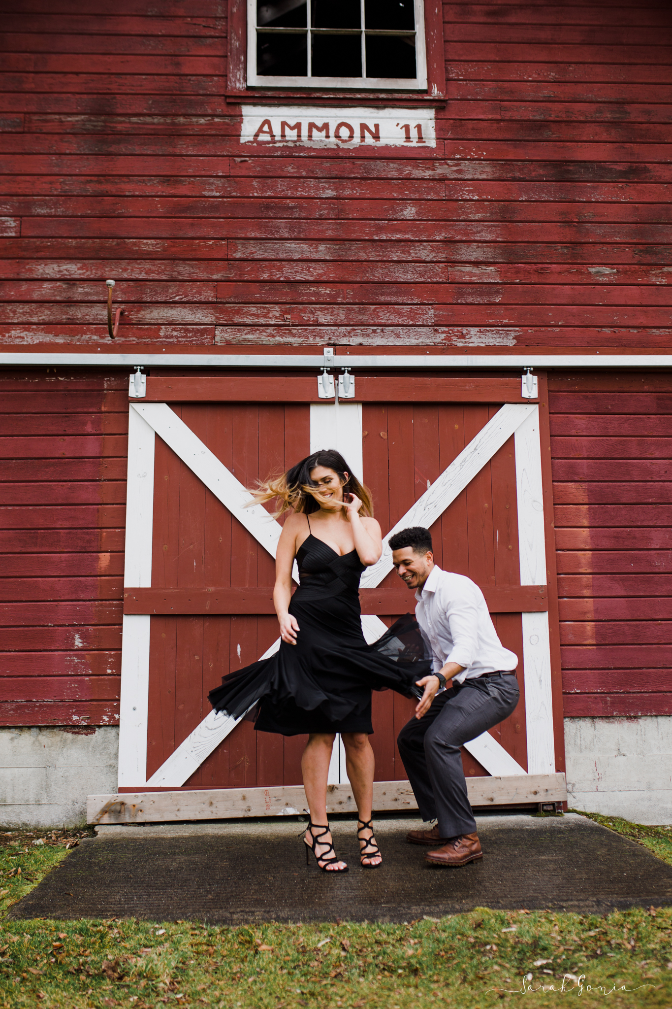 Olympia Photographer Engagement, Love Stories and Weddings Barn