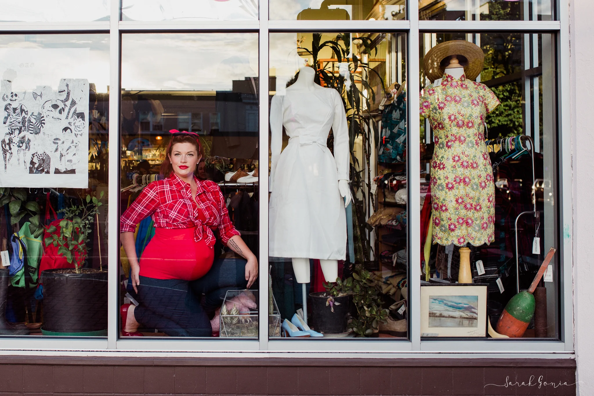 Downtown Olympia Pin-up Portrait | Olympia Maternity Photographer