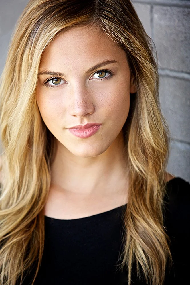 Claire Donald as Chloe Larkin