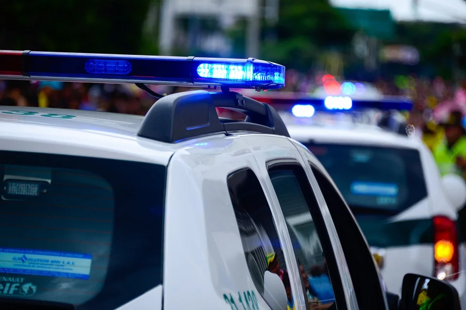 police lights 2.jpg