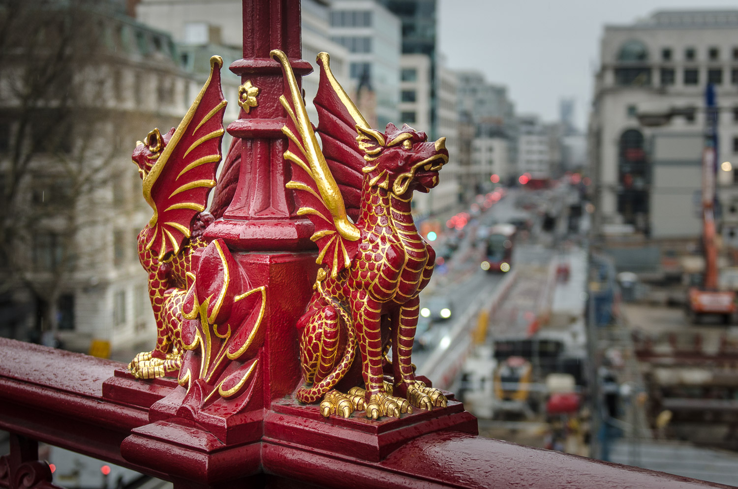 HOLBORN VIADUCT - PHOTOGRAPHY : ALEXANDER J.E. BRADLEY - NIKON D7000 - NIKKOR 24-70MM F/2.8 @ 70MM - F/3.2 - 1/160 - ISO 400