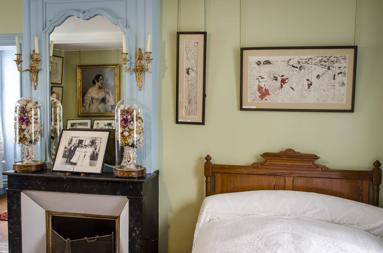 Monet's House Interior - Photo: Alexander J.E. Bradley - Nikon D7000 - 24-70mm f/2.8 @ 24mm - f/3.5 - 1/50 - ISO 800