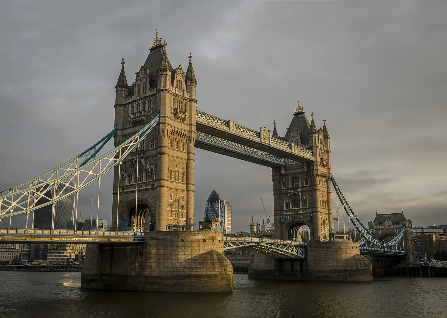 Tower Bridge - PHOTO: ALEXANDER J.E. BRADLEY - NIKON D7000 - 24-70MM F/2.8 @ 24 MM - F/16 - 1/4 - ISO 100