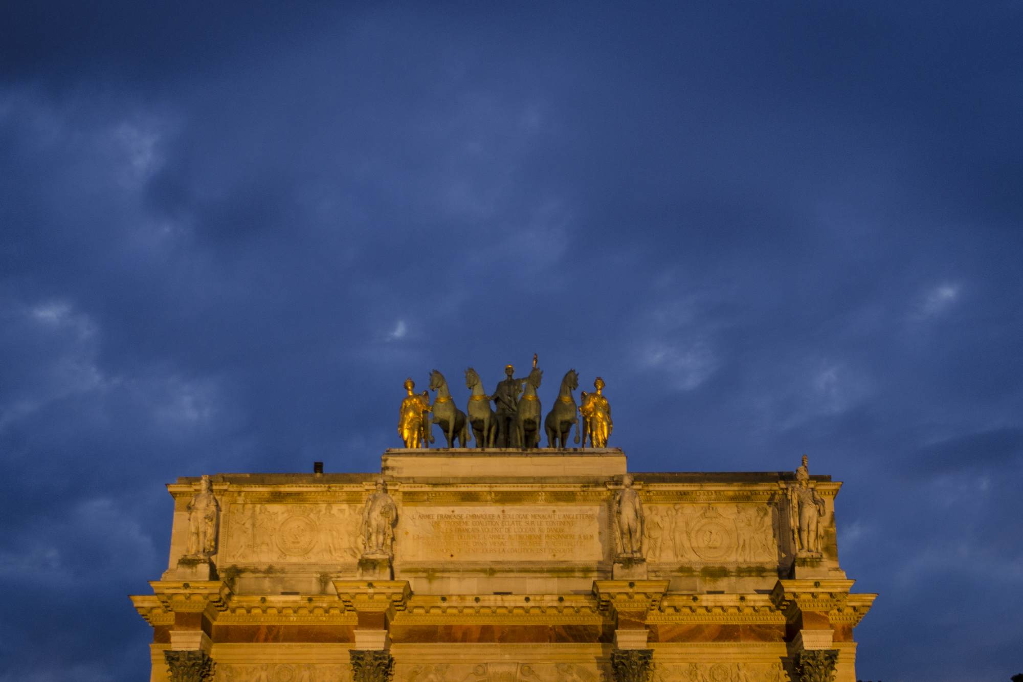 PHOTOGRAPHY : ALEXANDER J.E. BRADLEY - NIKON D7000 - 35mm f/1.8 @ F/1.8 - 1/50 - ISO 800
