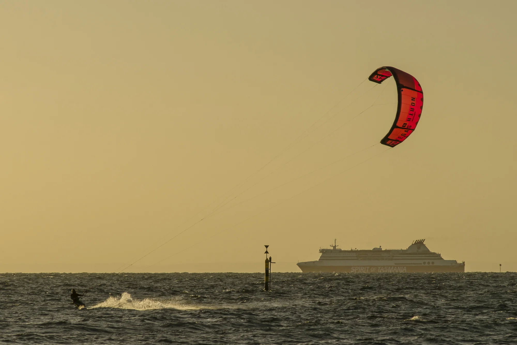 Dendy Street Beach PHOTOGRAPHY : ALEXANDER J.E. BRADLEY - NIKON D7000 - 80-200 F/2.8 @ 200MM - F/16 - 1/500 - ISO 100