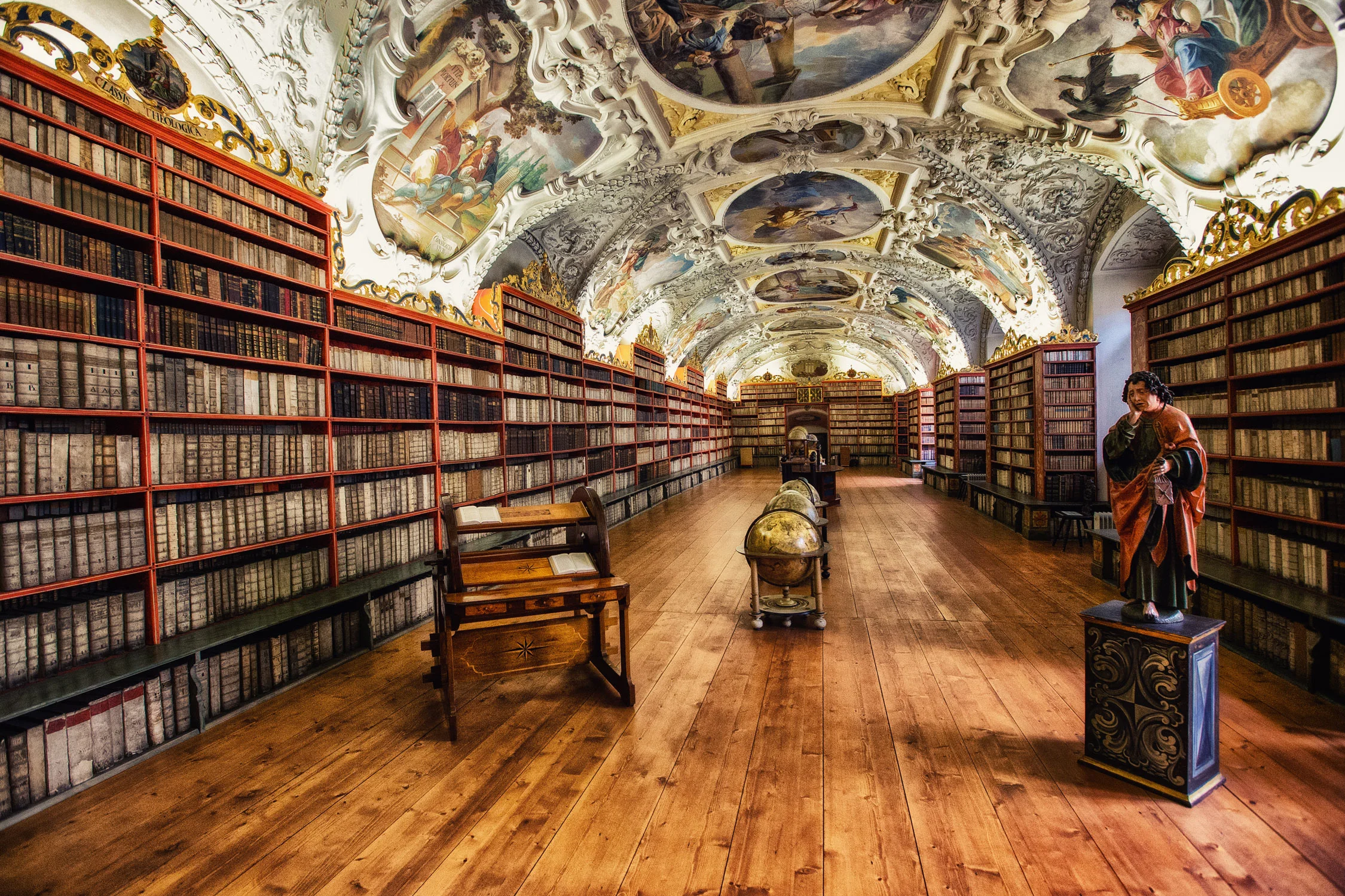 Prague Photography: Martin Bisof