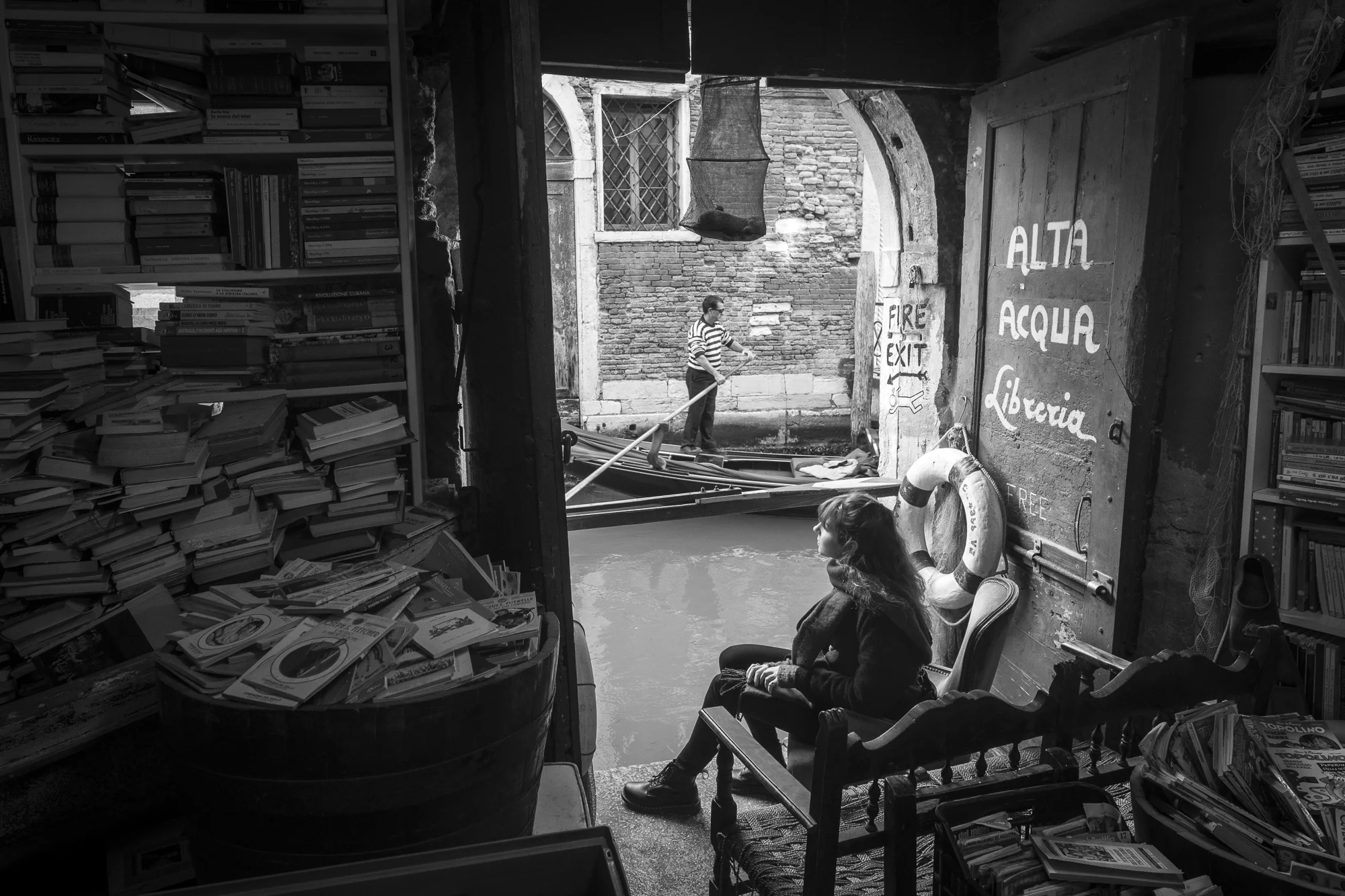 Libreria Acqua Alta Photo: Alexander J.E. Bradley • NIKON D500 • AF-S NIKKOR 14-24MM Ƒ/2.8G ED @ 14MM • Ƒ/5.6 • 1/60 • ISO 400