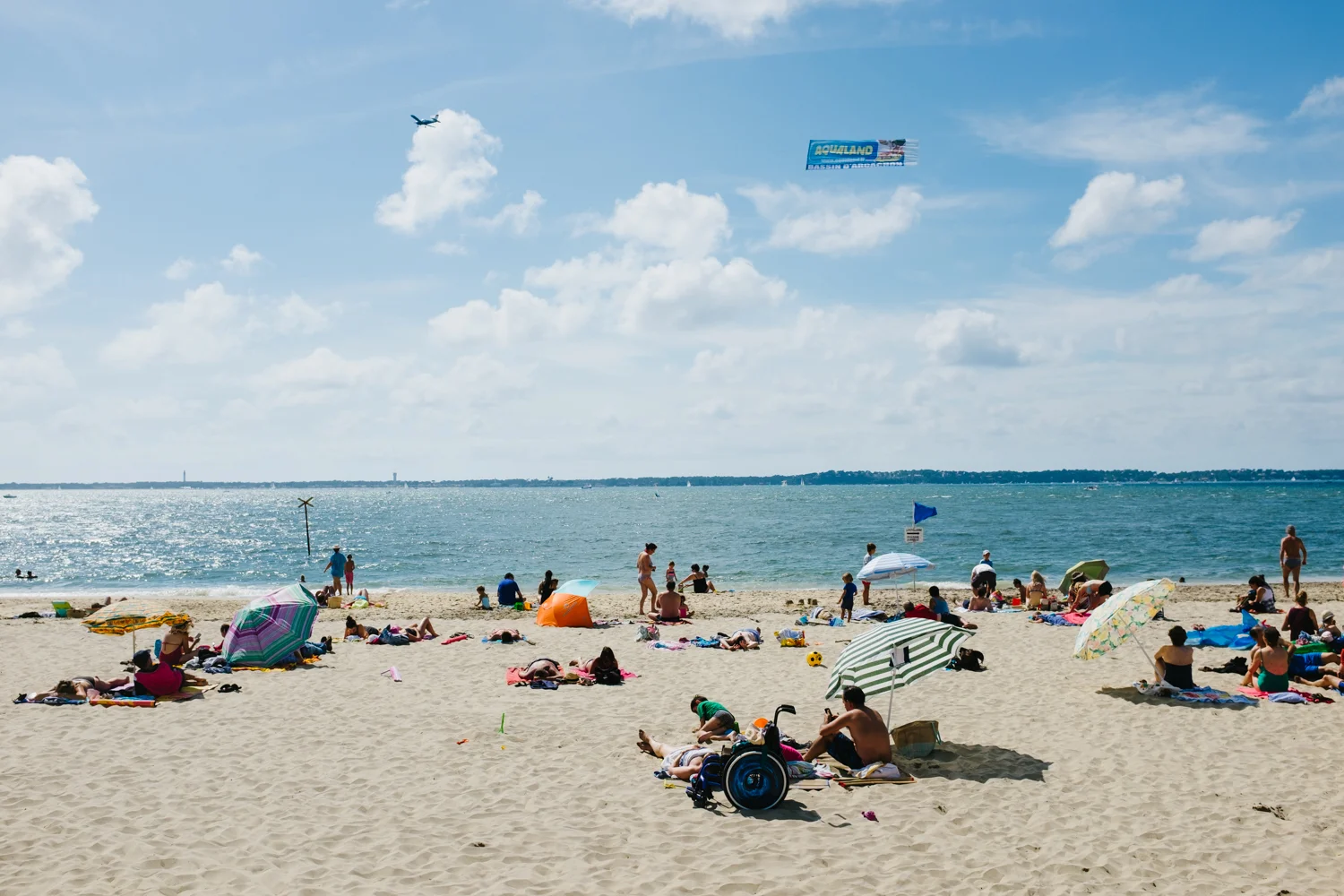 Arcachon PHOTOGRAPHY: William Lounsbury • Fujifilm X100S @ 23MM • Ƒ/8 • 1/800 • ISO 200