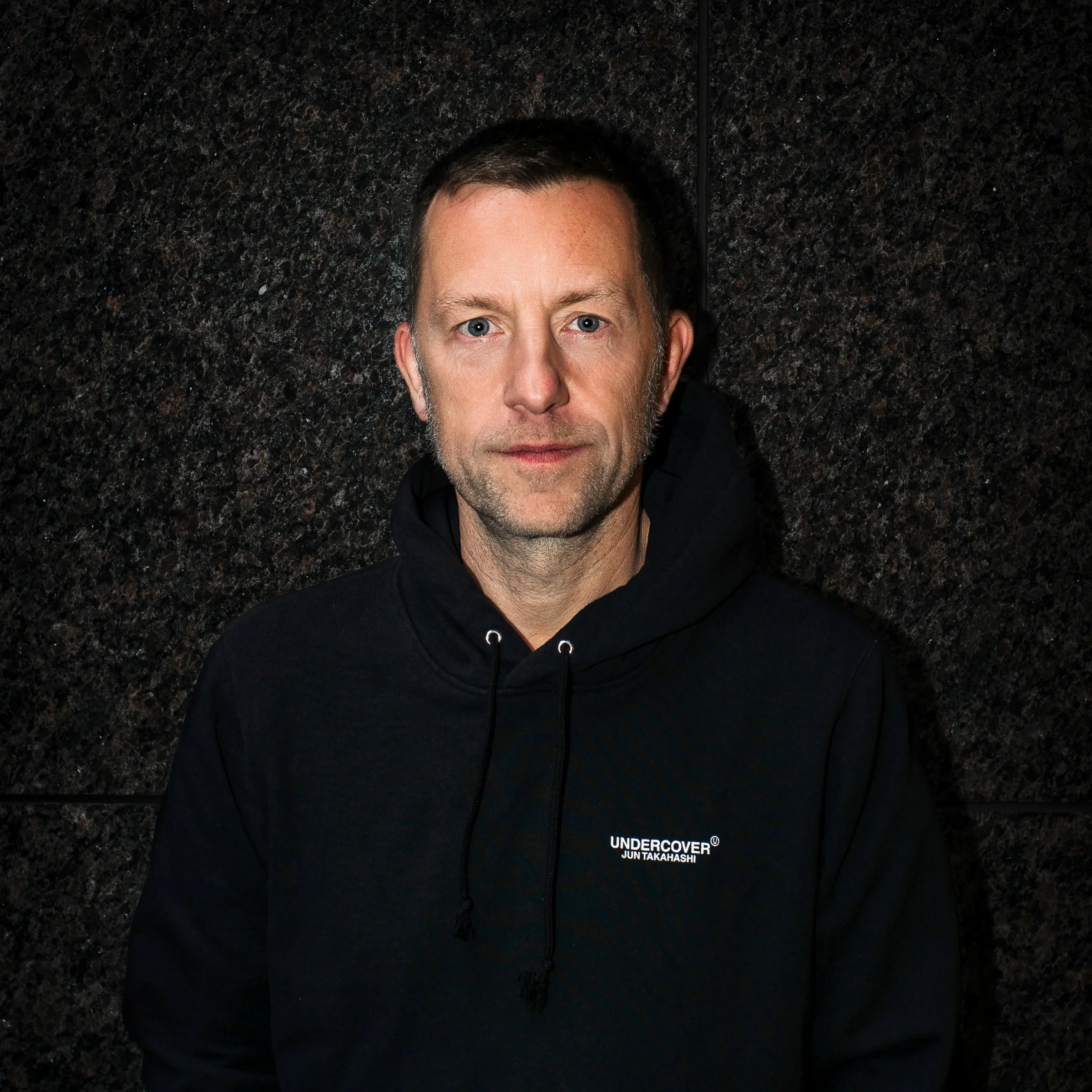 portrait-lee.jpg
