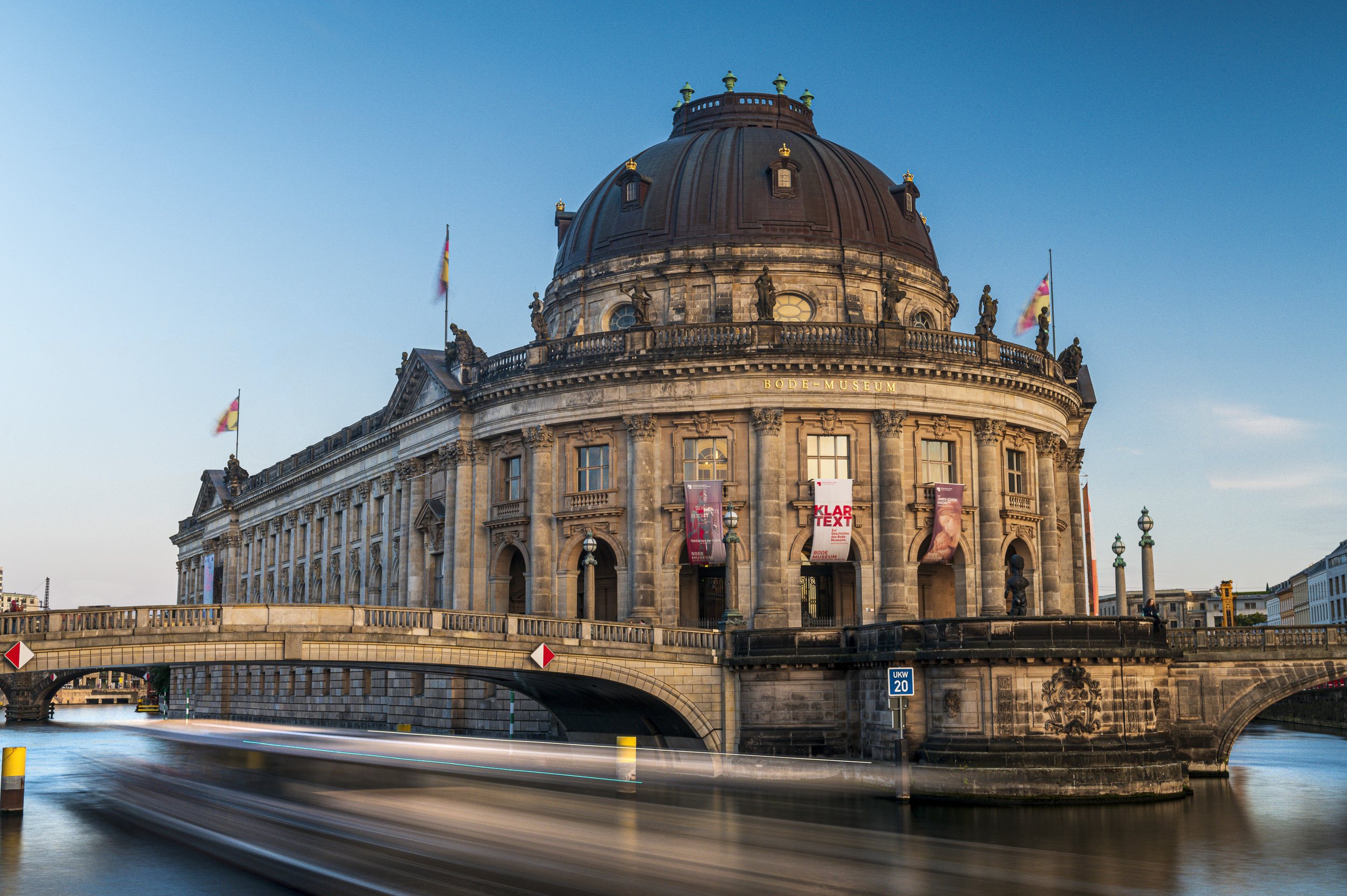 Berlin Street Photo Tour — Aperture Tours