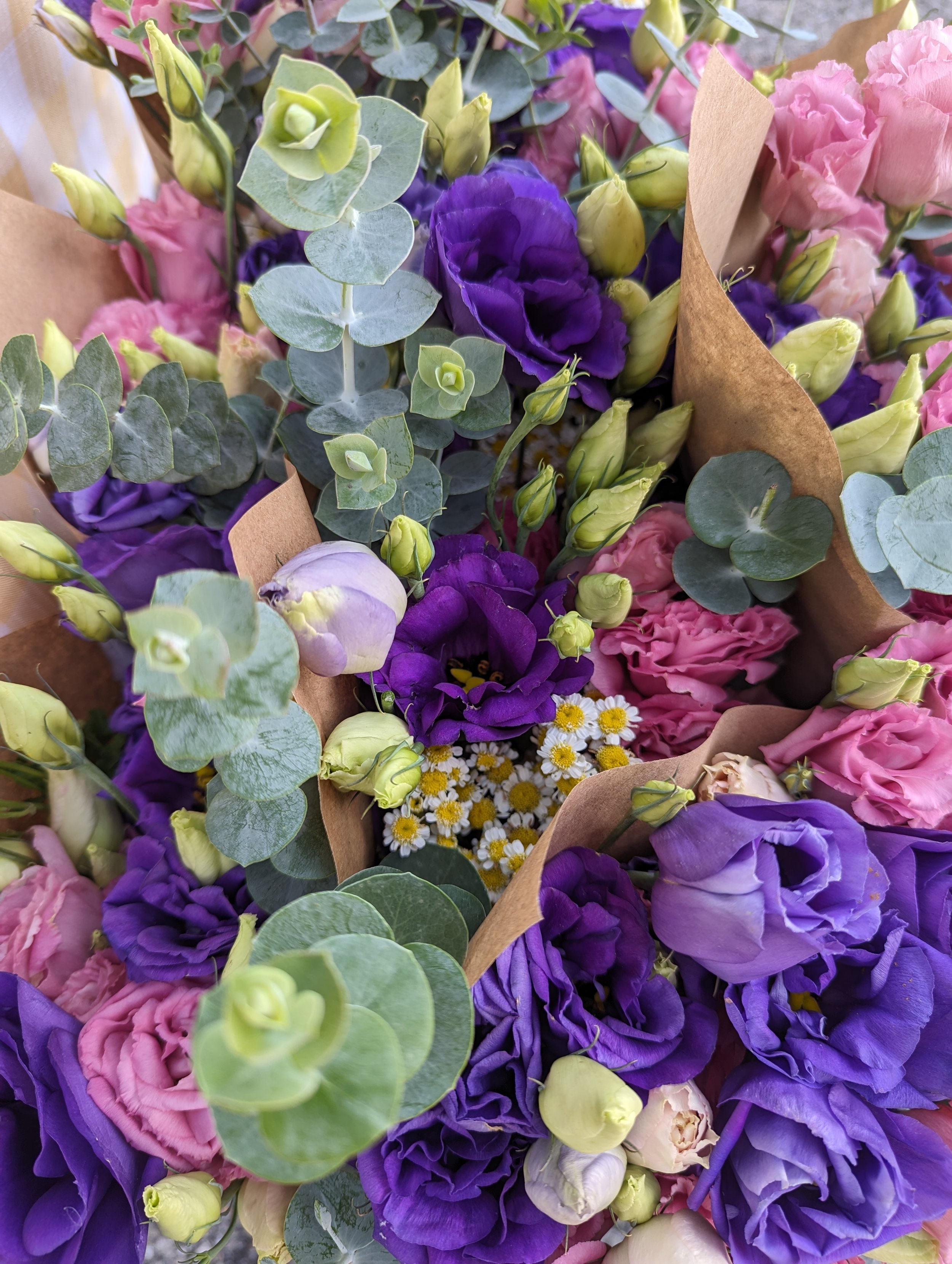 Lisy bouquets market 2023.jpg