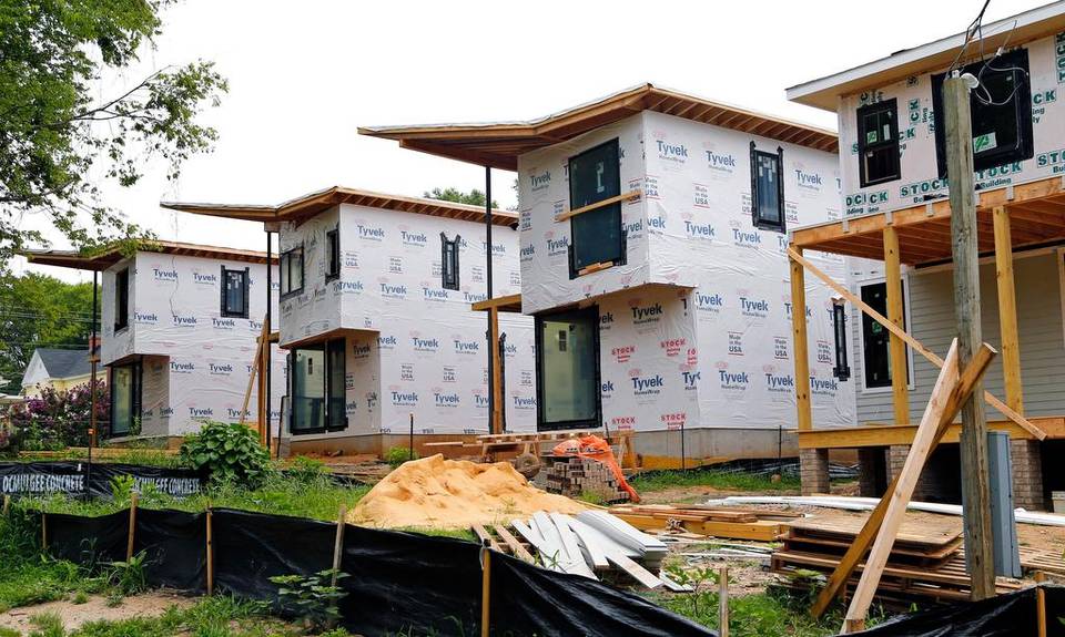 Local developer Jason Queen and The Raleigh Architecture and Construction companies are partnering to build 3 modernist houses on Wynne Street. (Photo by Chris Seward)