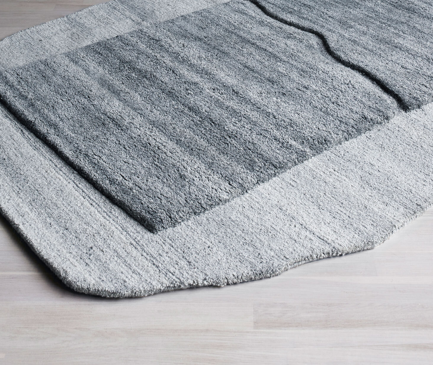 20201029_VolverStudios-KajaDahl_PernilleMunster_rug.jpg