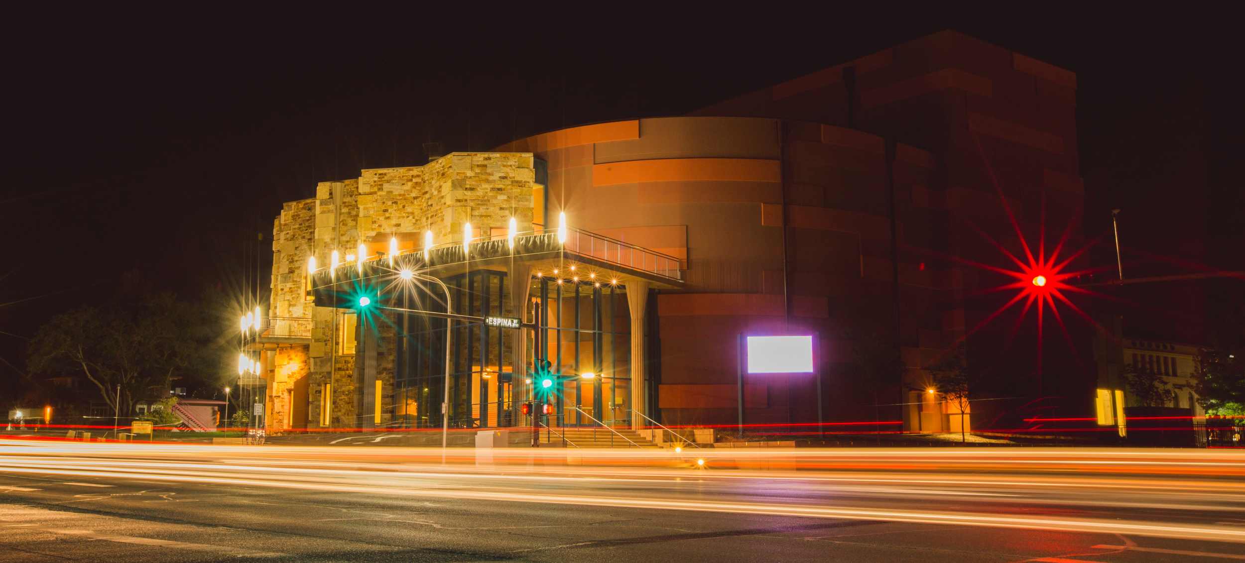 Performing+Arts+Center+-+Las+Cruces+-+New+Mexico+-+The+LNG+Company+-+Chris+Lang+-+LNG-2.jpg