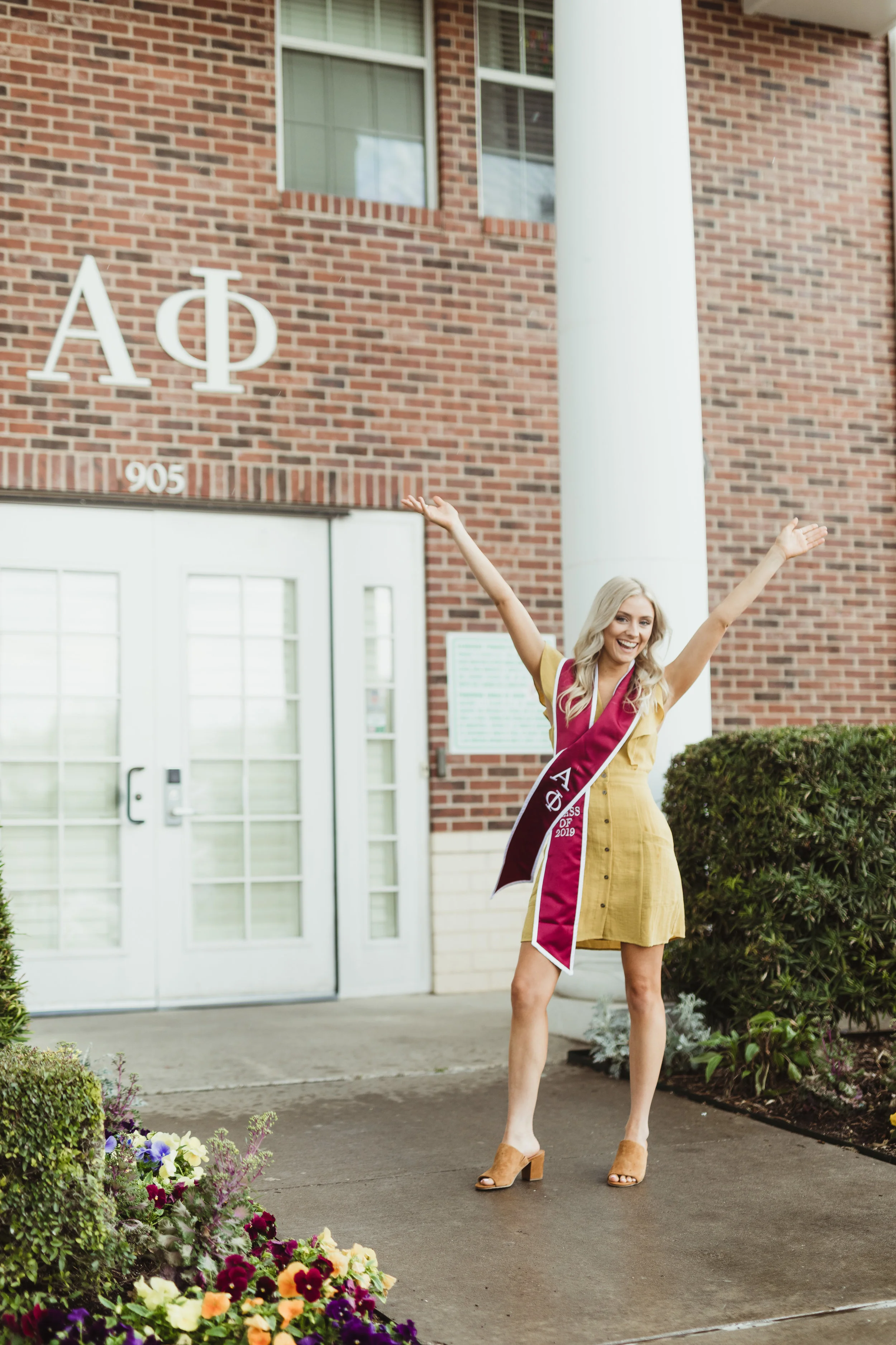 KylieHull_Claire_Senior_sororityhouse-5.jpg
