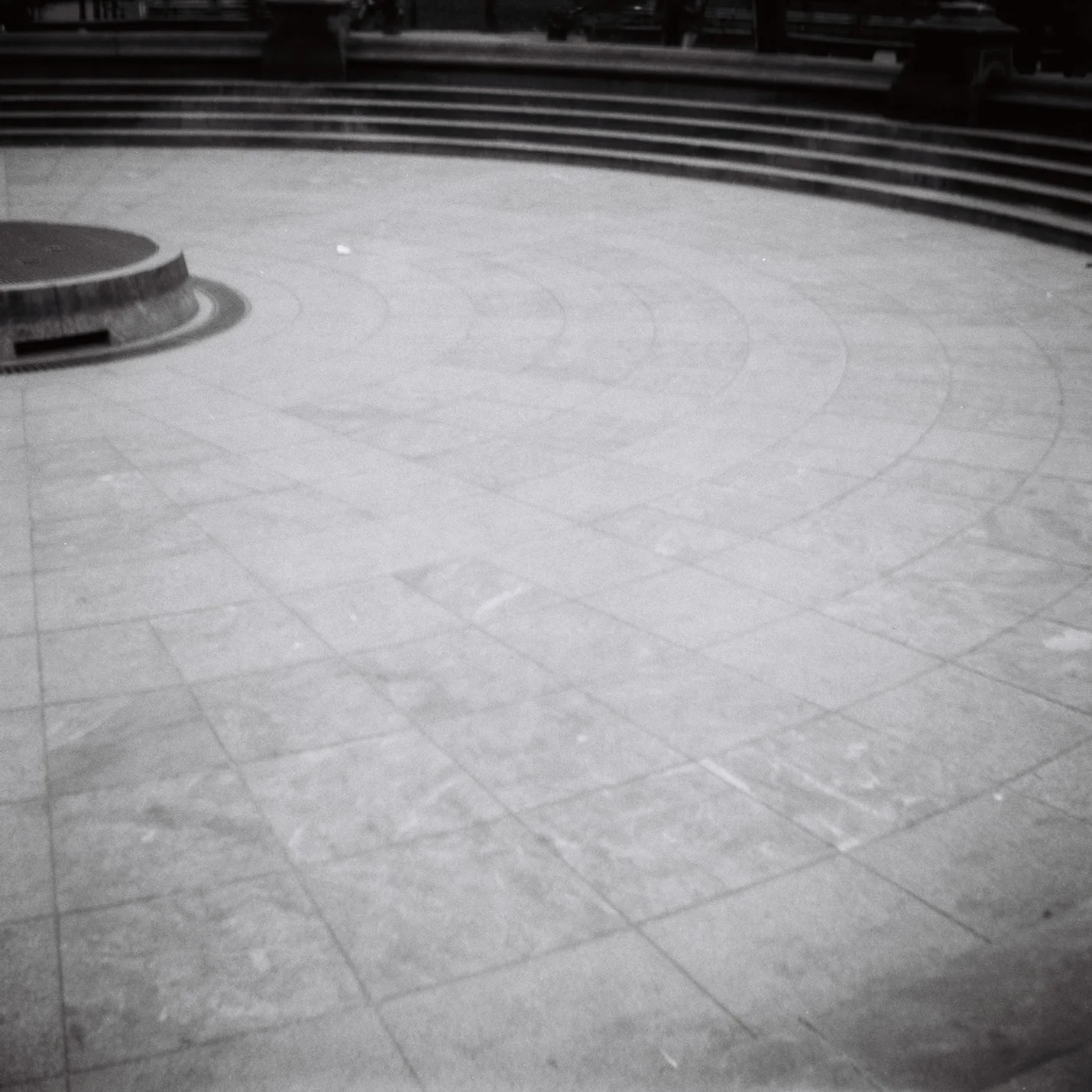 88339B1-R01-004.Jpg