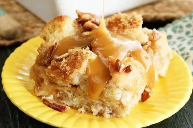 warm caramel bread pudding