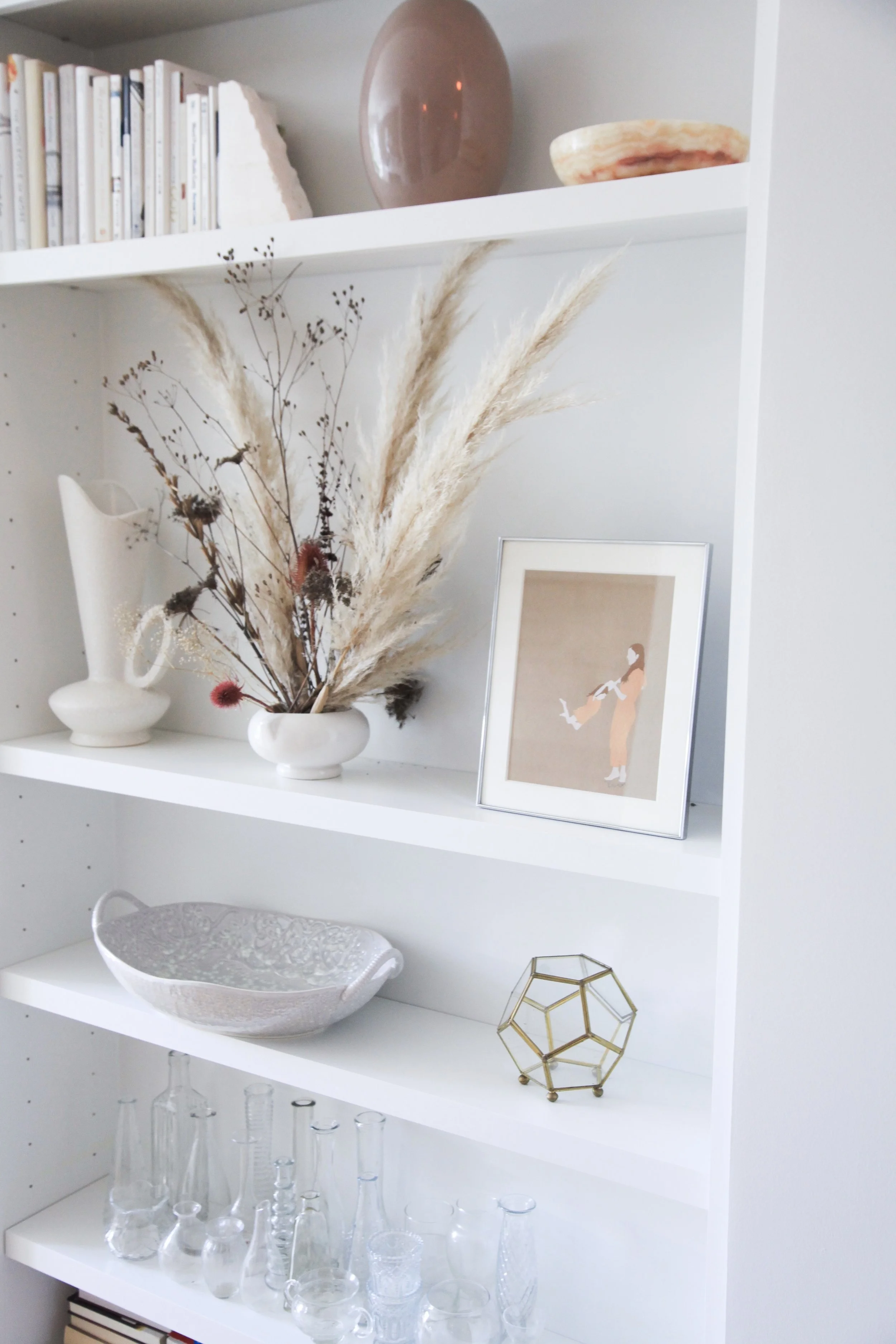 Style tip: Create a focal point and work around it. These dried flowers drew it all together .