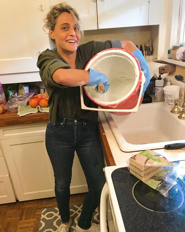 I feel like dish gloves need to make a serious comeback. Also, if you host me, I will do all your dishes. I&rsquo;ll even bring my own gloves. I&rsquo;ll also clean your kitchen sink because as my Dad taught me, &ldquo;the dishes aren&rsquo;t done un