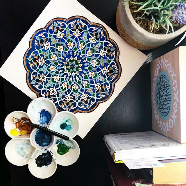 Finally getting a chance to post this motif from the Grand Mosque of Yazd, Iran. It was so much fun working on this ☺️. Pattern was taught by @adamwilliamsonart of @artofislamicpattern @profoundpatterns thank you for the amazing classes 😬😬