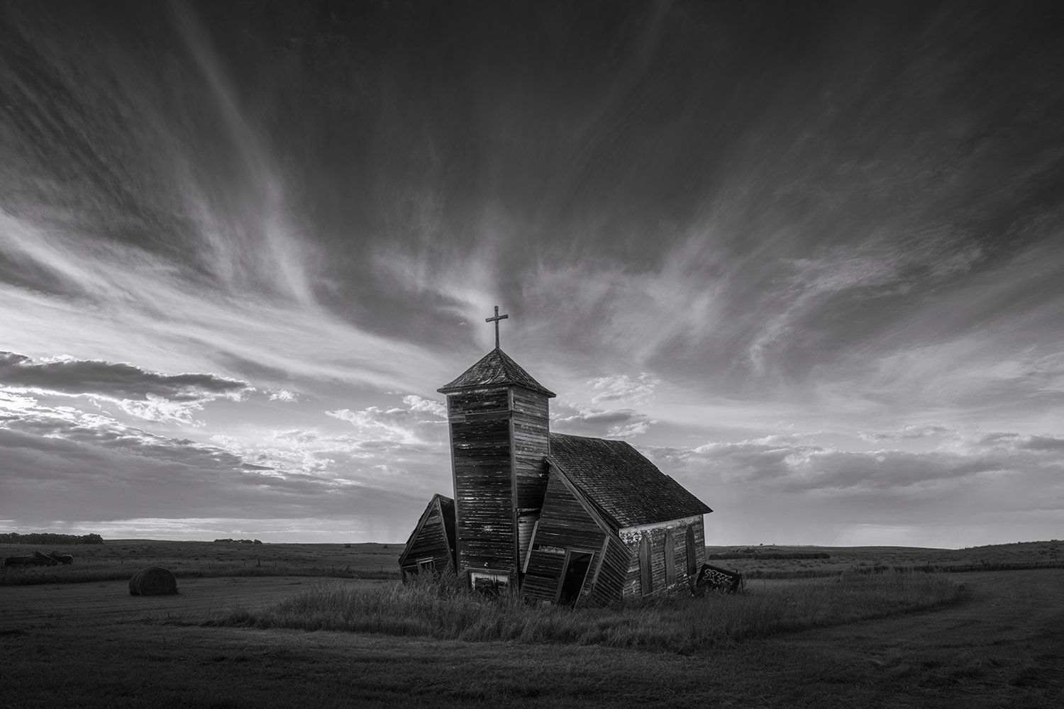 toned B&W Arena church-1025-Edit copy.jpg