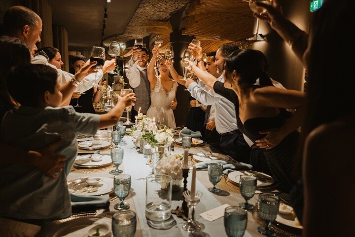 &ldquo;When life gives you lemons, you make lemonade. Then find someone who&rsquo;s life is givin&rsquo; them vodka and have a party!&rdquo; ― Ron White⁠
⁠
Venue: Lago dos Cisnes⁠
Photo Report: Timeless Studio Fotografia⁠
Video Report: Sublime Films⁠