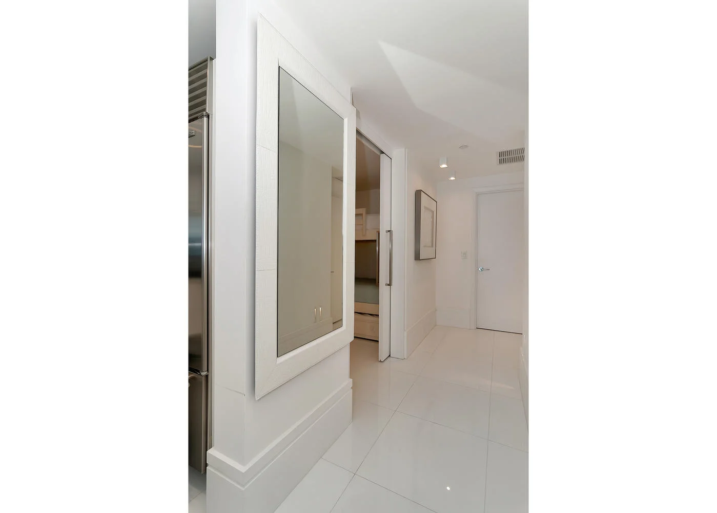 17121 Collins Ave Unit 2302 -large-022-1714-1400x1000-72dpi.jpg