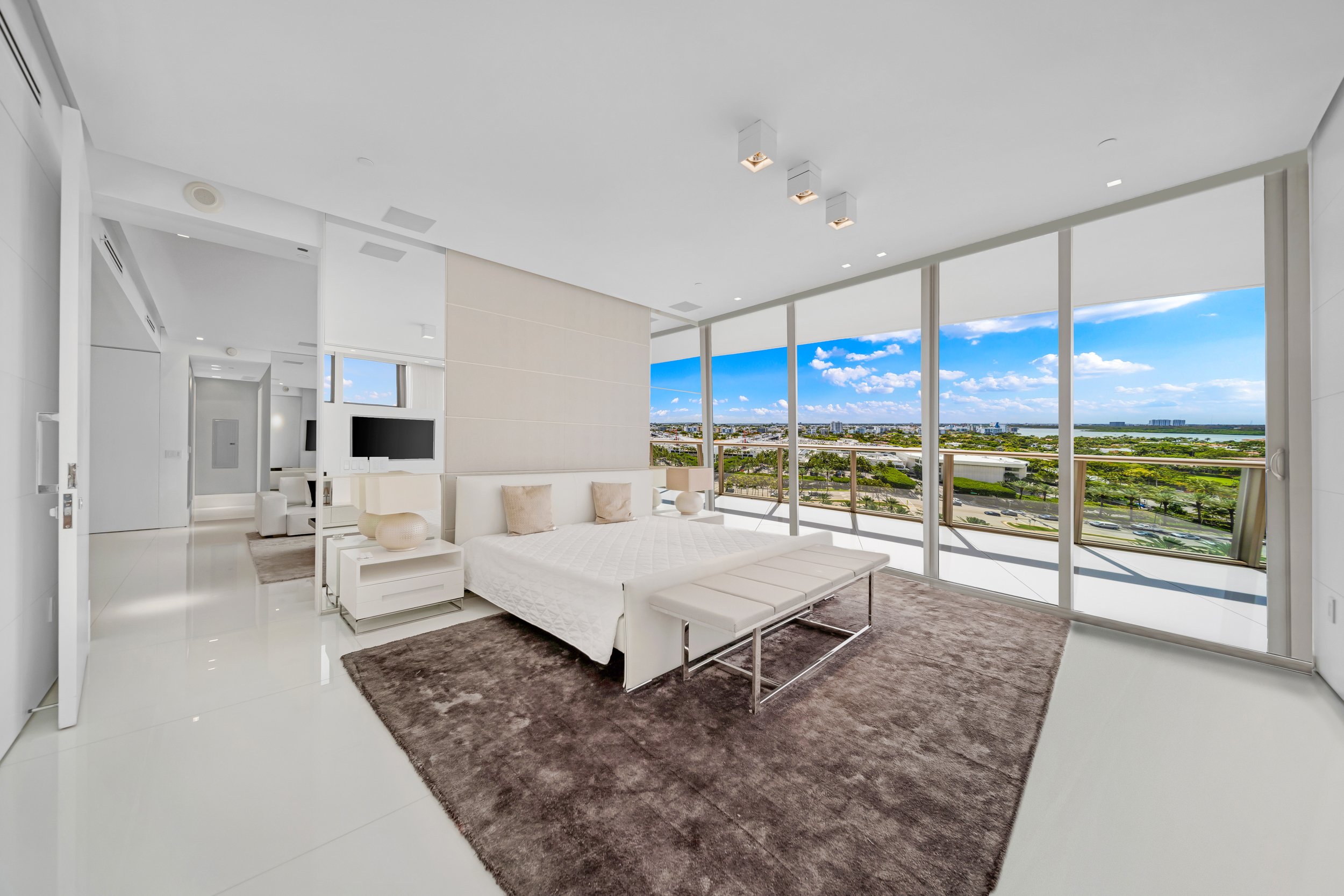 9701 Collins Ave-Bal Harbour, Matias-unit 1405S_-21.jpg