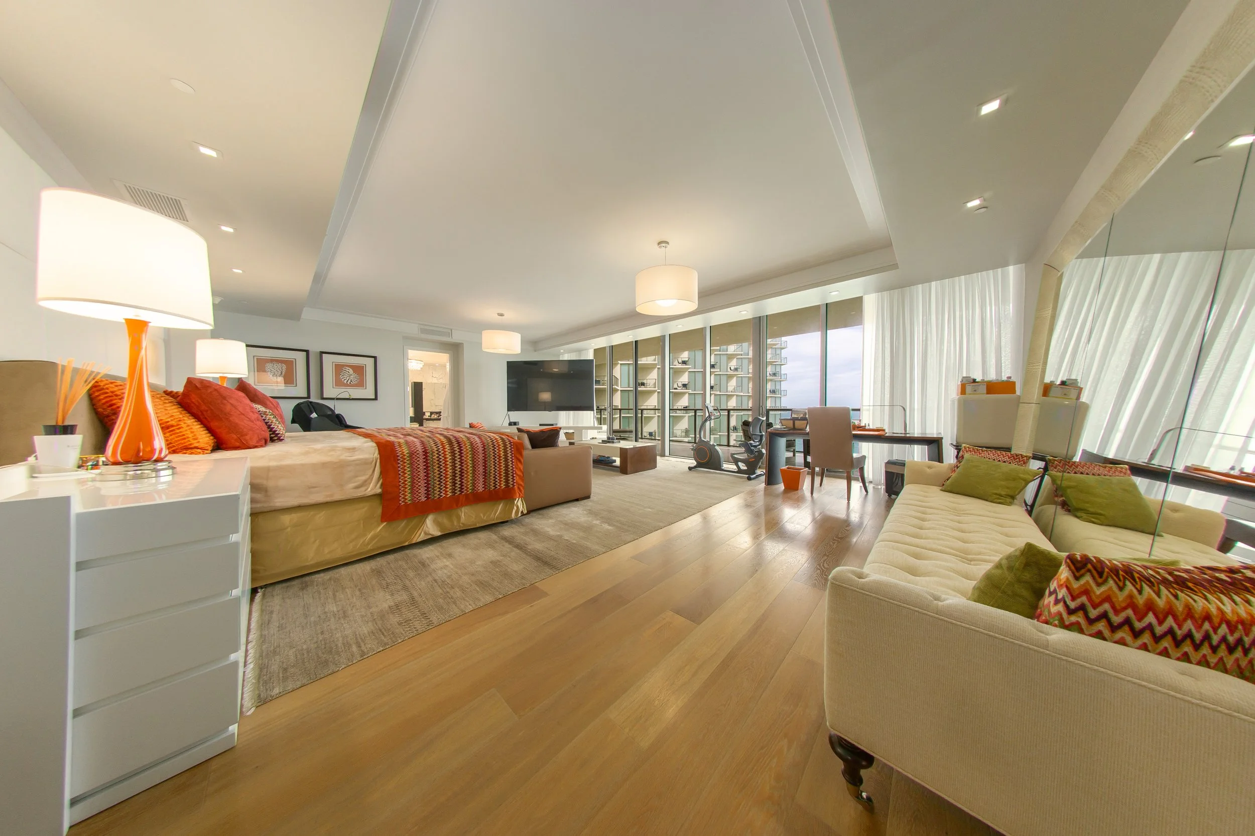 SR2202-interior-56.jpg