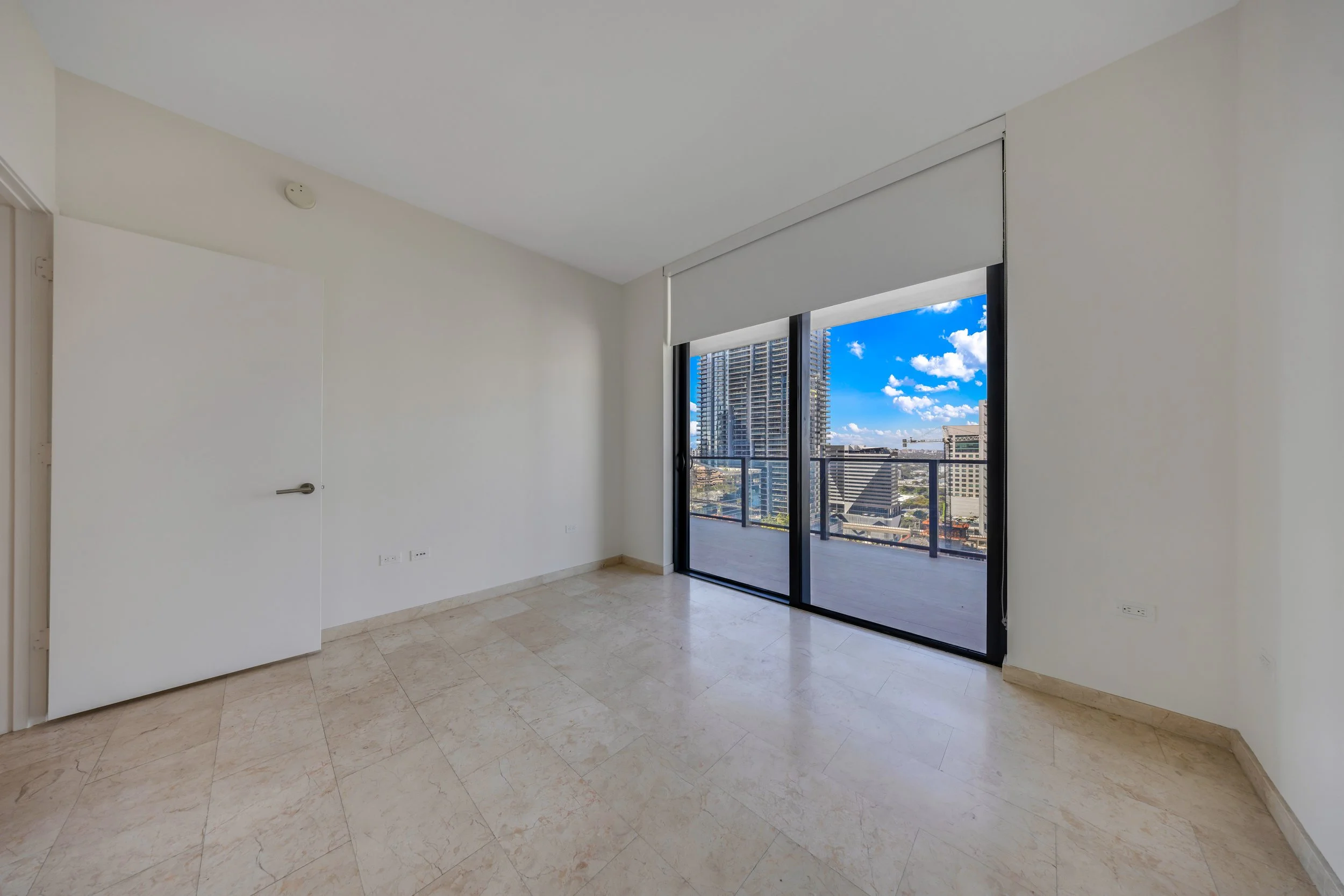 68 SE Sixth St-Miami, Christina-unit 2010-21.jpg