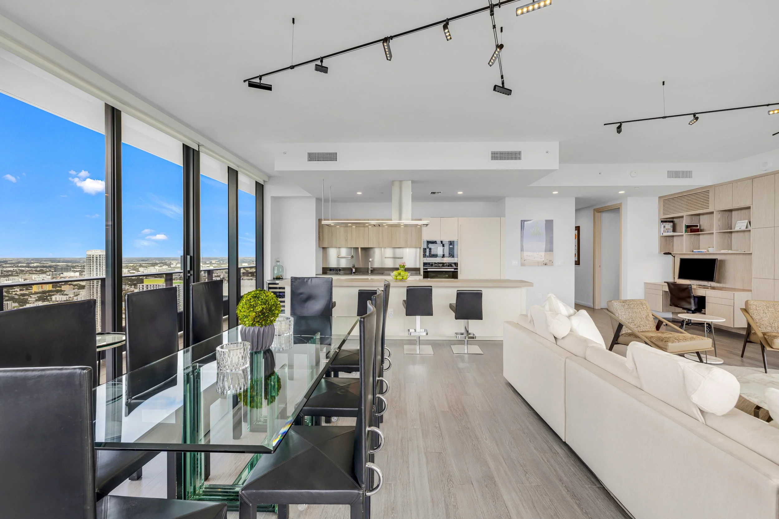 1000 Brickell Plaza-Miami-Christina PH6002-9.jpg